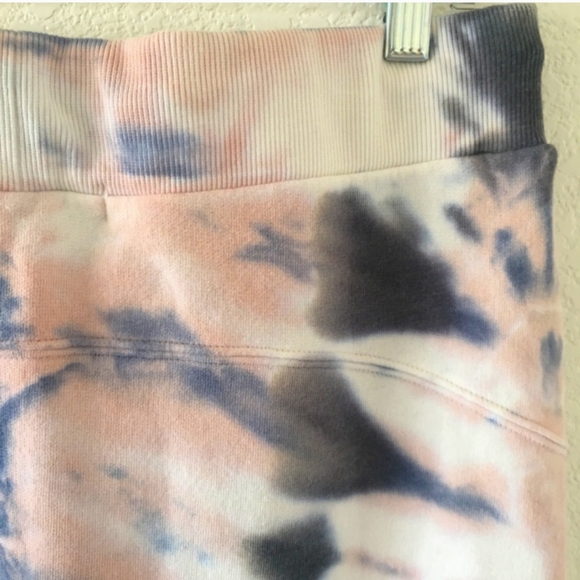 💕YF&B cotton tye dye raw edge drawstring skirt - Picture 2 of 7